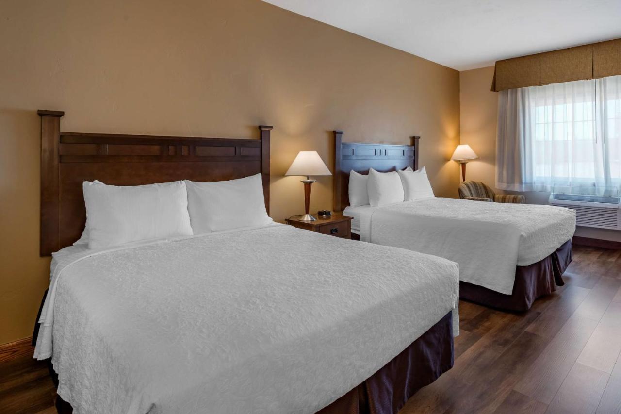 Best Western Desert Inn West Yellowstone Buitenkant foto
