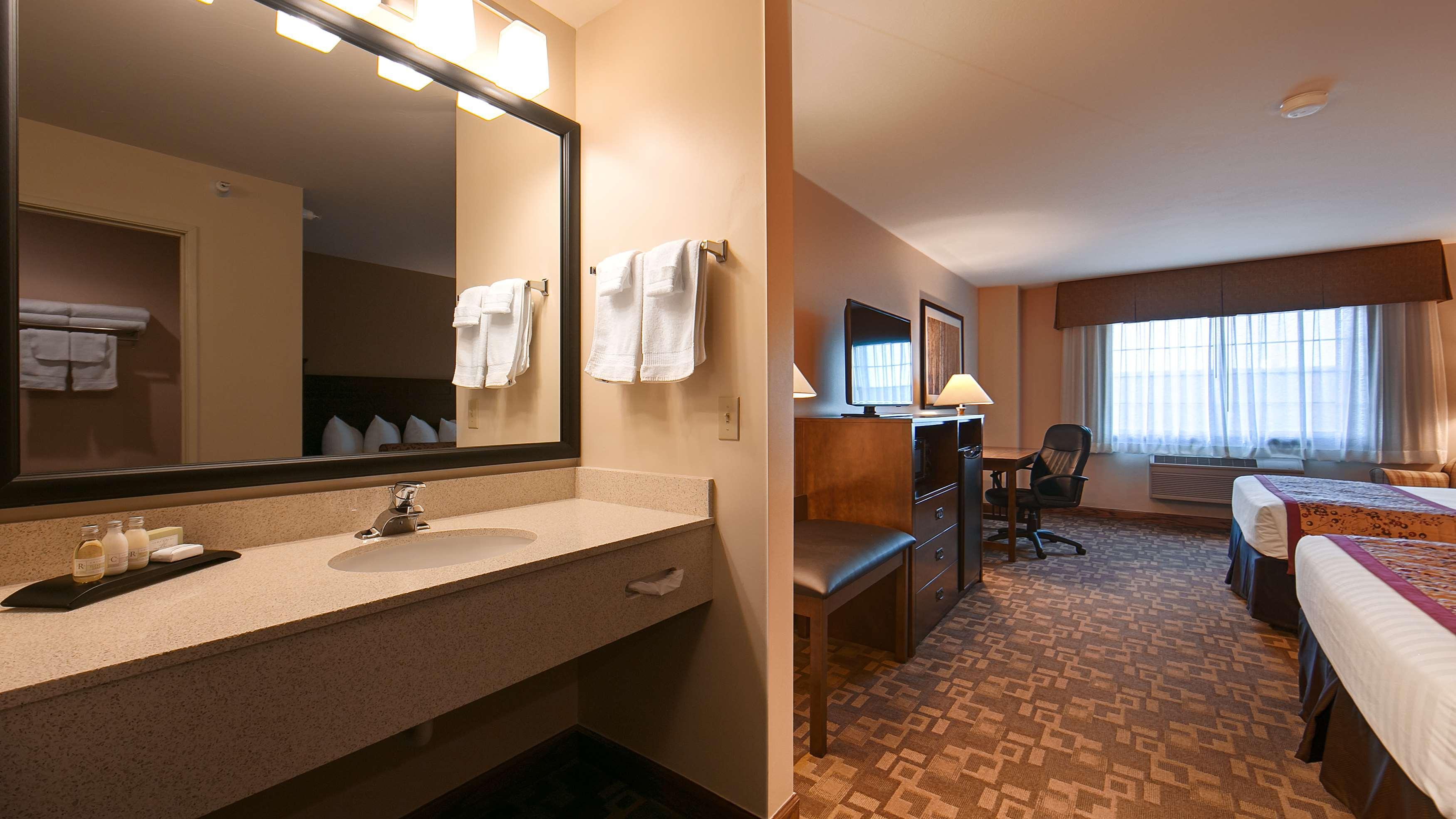 Best Western Desert Inn West Yellowstone Buitenkant foto