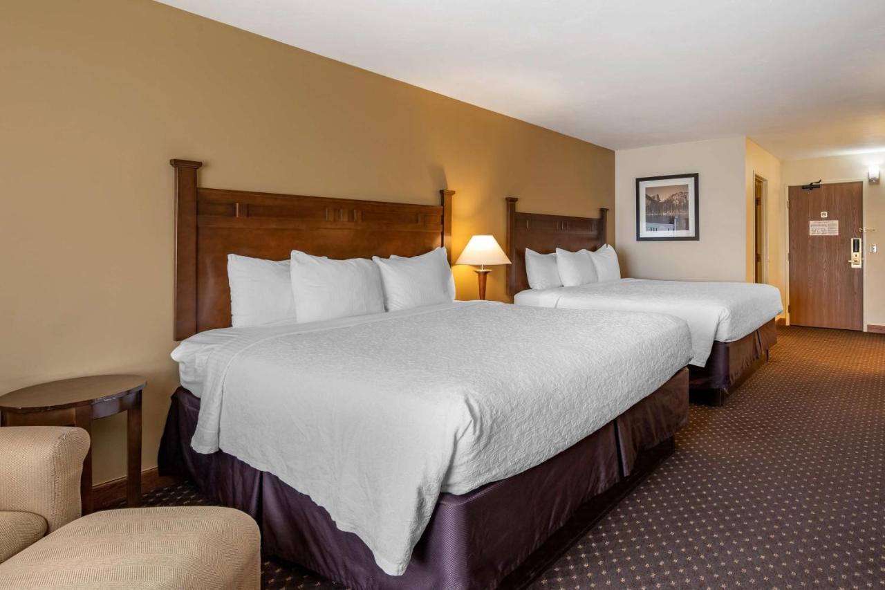 Best Western Desert Inn West Yellowstone Buitenkant foto