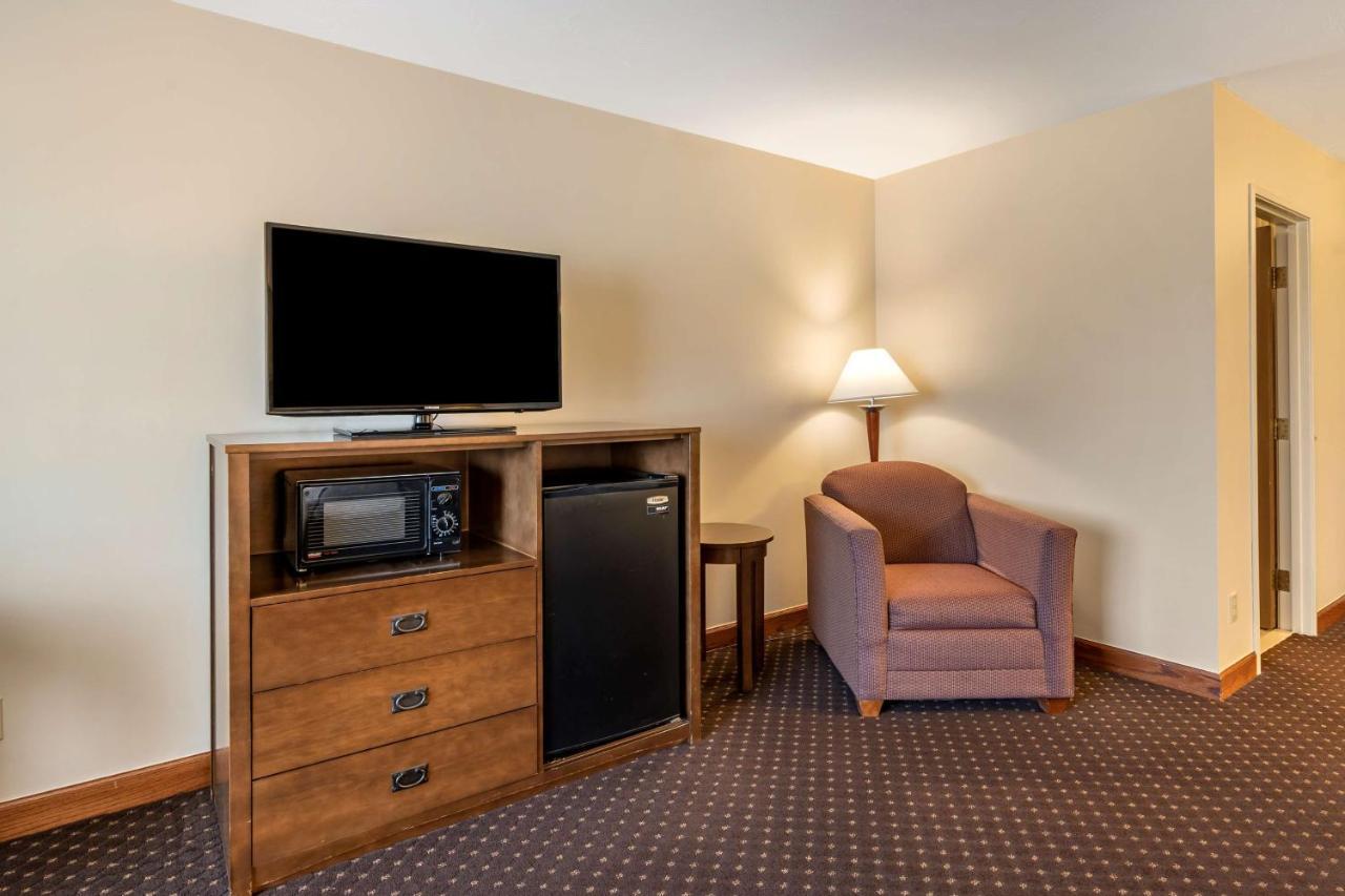 Best Western Desert Inn West Yellowstone Buitenkant foto